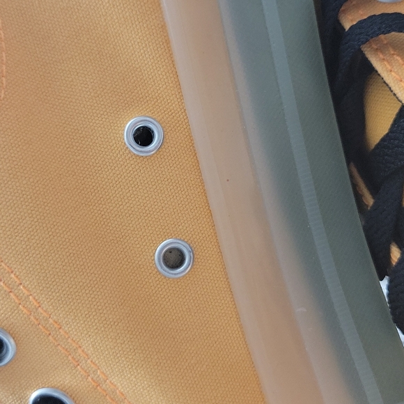 Converse shoes Brand new. - Picture 5 of 10